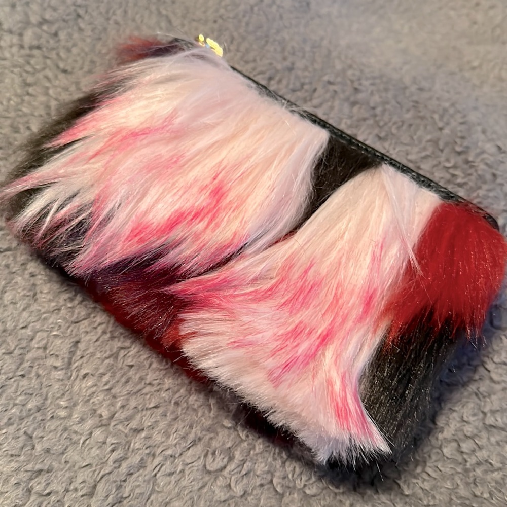 Ugg Wallet Pouch
